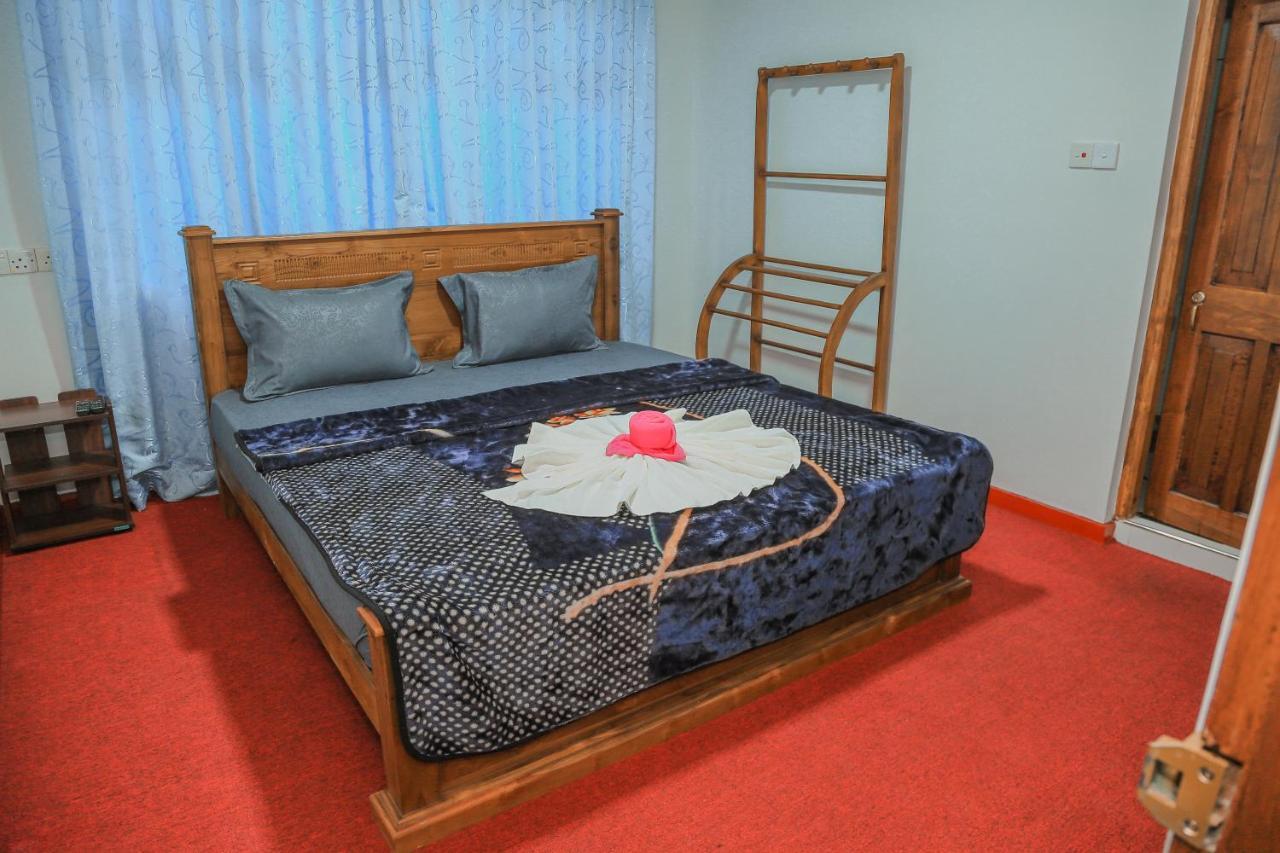 Royal Guest Hotel Inn Нувара-Элия Экстерьер фото