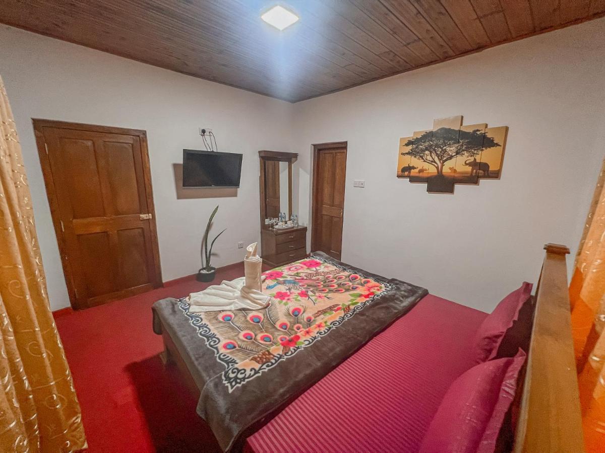 Royal Guest Hotel Inn Нувара-Элия Экстерьер фото