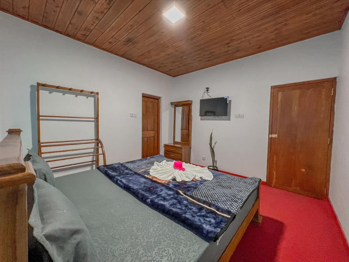 Royal Guest Hotel Inn Нувара-Элия Экстерьер фото