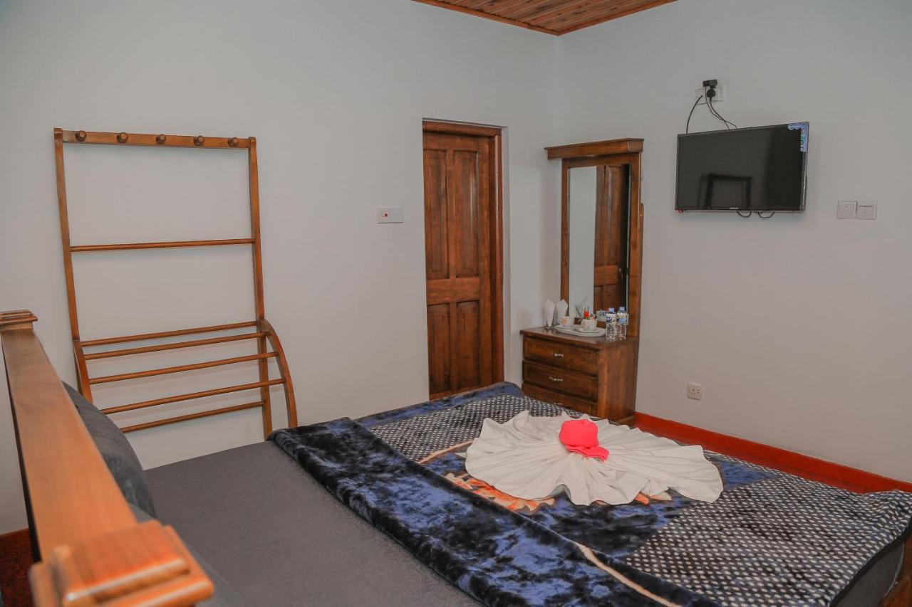 Royal Guest Hotel Inn Нувара-Элия Экстерьер фото
