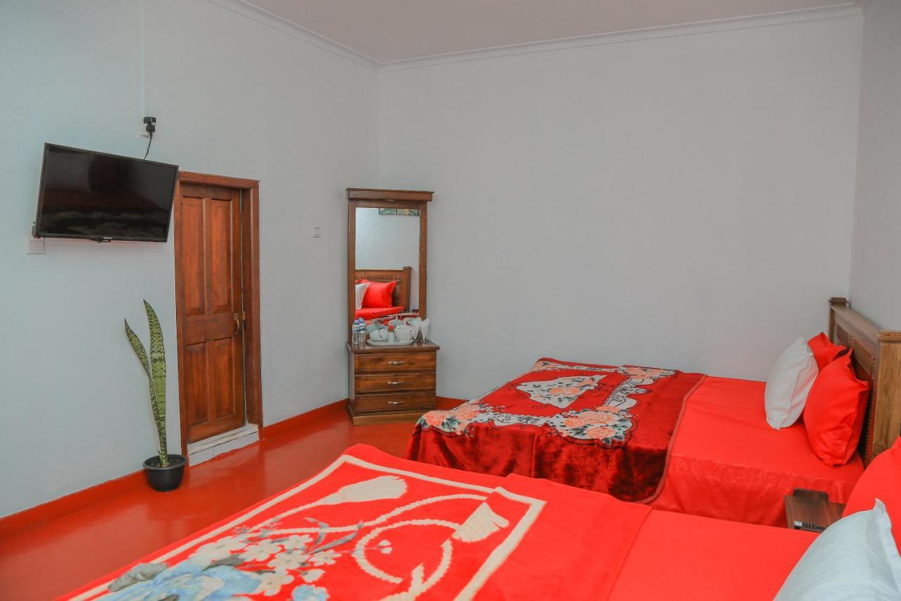 Royal Guest Hotel Inn Нувара-Элия Экстерьер фото